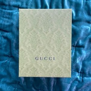 Gucci box